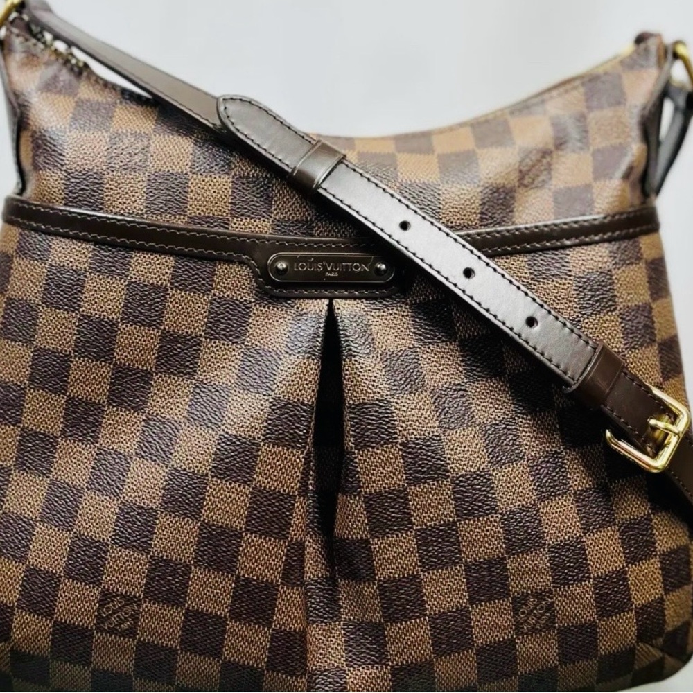 Authentic Louis Vuitton Bloomsbury Crossbody - Beautiful Condition